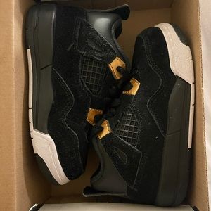 Jordan 4 Retro BT. Toddler 7c. Black/Gold/White